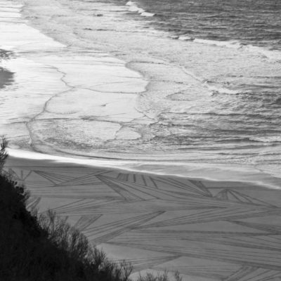 beach art, biarritz, cotes des basque, dougados, hachures, rayures, ocean