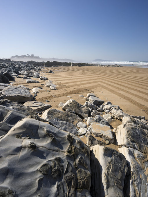 Bidart, beach art, graphisme, dougados, fog, lines, geometry, géométrie, surf, plage, beach