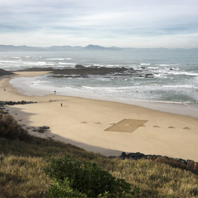 beach art, dougados, biarritz, door, triangle, contemporary art