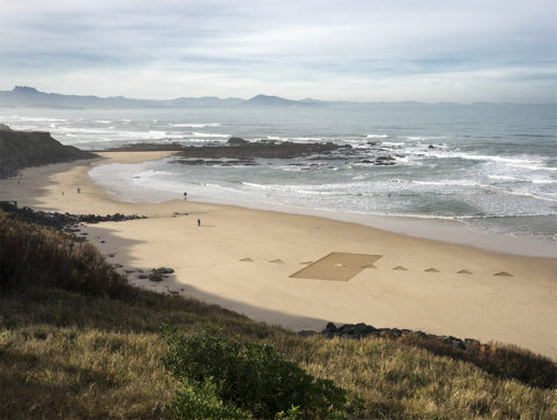 beach art, dougados, biarritz, door, triangle, contemporary art