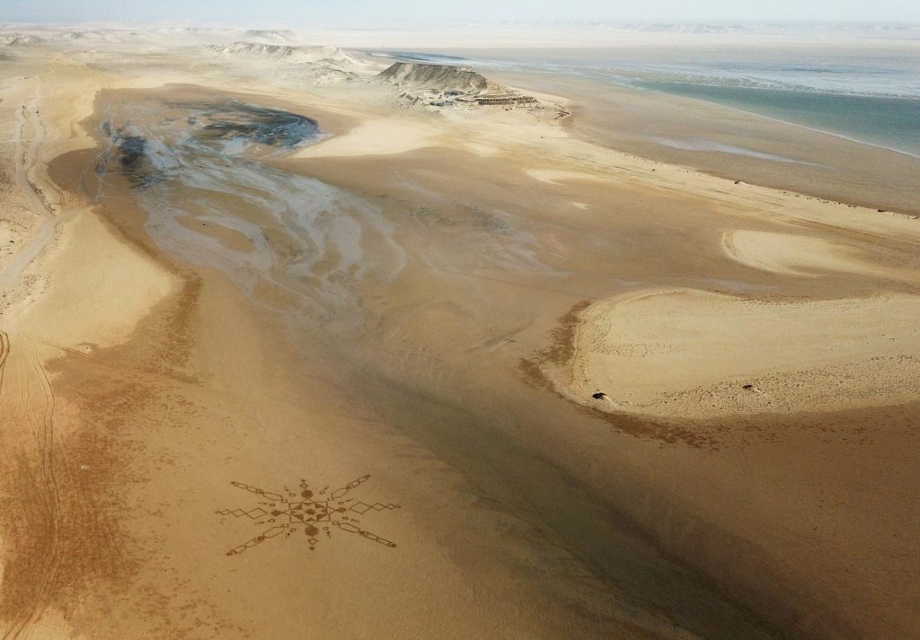 Sam Dougados, beach art, biarritz, Imssouane, Maroc, mandala, Dakhla