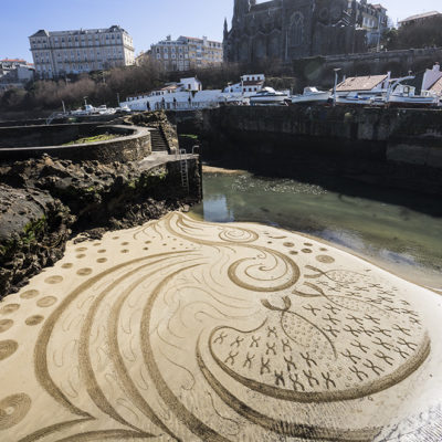 Sam Dougados, Biarritz, beach art