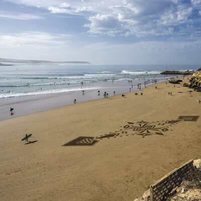 beach art, sam dougados, dessin sur la plage, land art, art environnemental, maroc, Moulay, mandala, zellige, art islamique